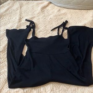 UO black comfy versatile jumpsuit